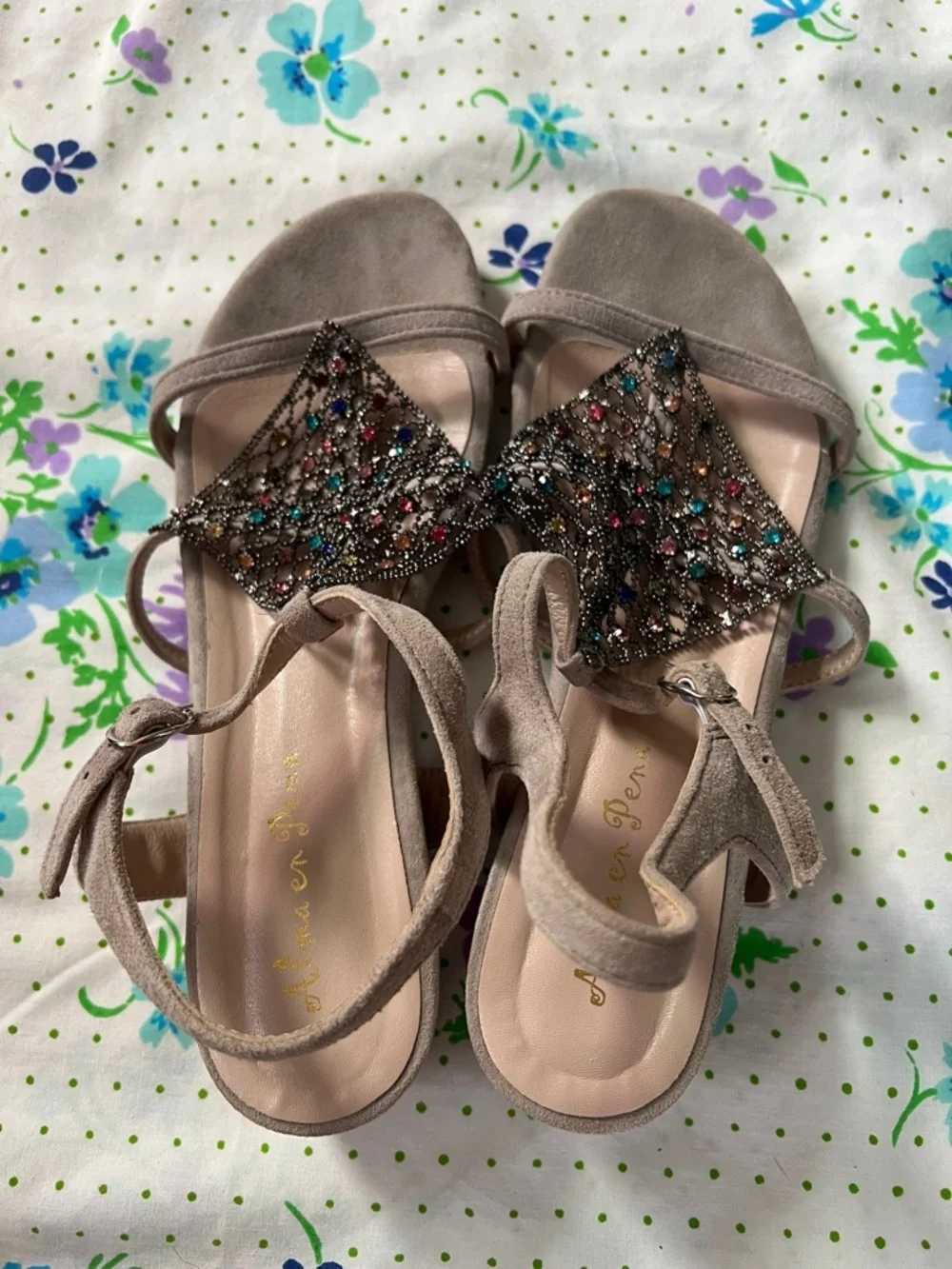 Alma en Pena Rhinestone Mesh Suede Wedge Sandals - 40 - 9?
